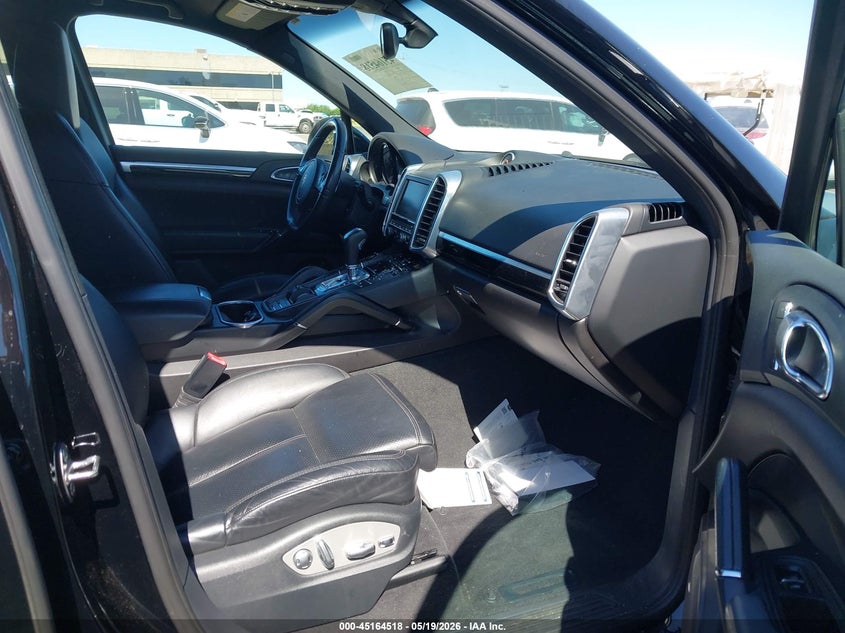 2014 Porsche Cayenne VIN WP1AF2A22ELA39515 IAAI salvage auction — RIGHT FRONT, Clear - Dealer Only (California), sold $3,650 on 2026-07-12 (photo 5)