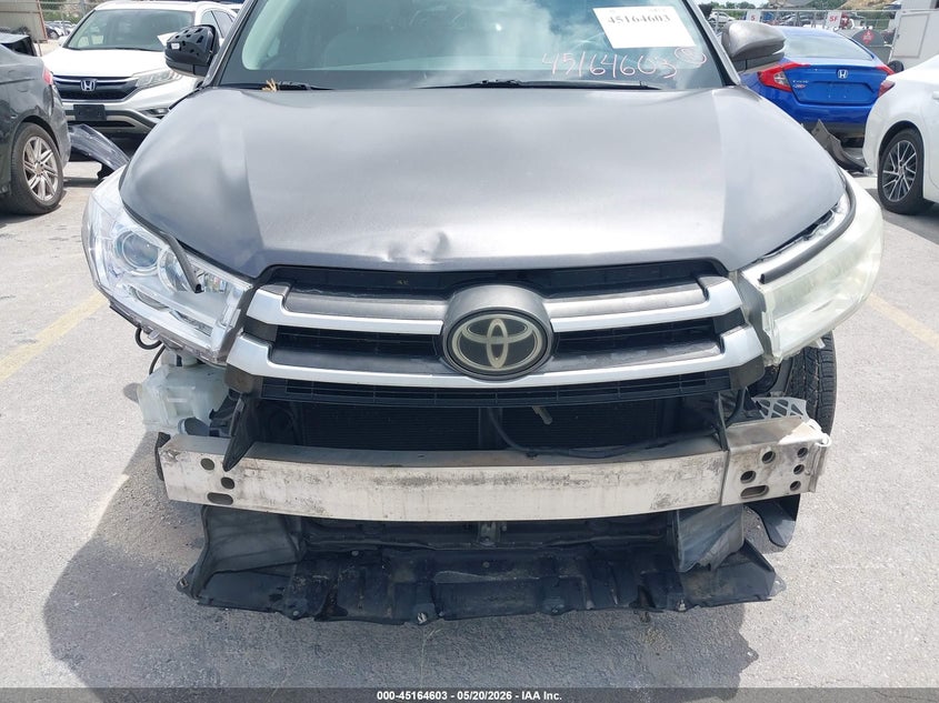 2017 Toyota Highlander VIN 5TDZZRFH3HS205898 IAAI salvage auction — FRONT END, Original (Texas), sold $5,450 on 2026-07-30 (photo 6)