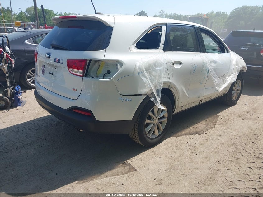 2017 Kia Sorento VIN 5XYPGDA32HG303782 IAAI salvage auction — FRONT & REAR, Salvage (Rhode Island), sold $2,250 on 2026-07-07 (photo 4)