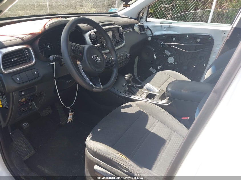2017 Kia Sorento VIN 5XYPGDA32HG303782 IAAI salvage auction — FRONT & REAR, Salvage (Rhode Island), sold $2,250 on 2026-07-07 (photo 5)