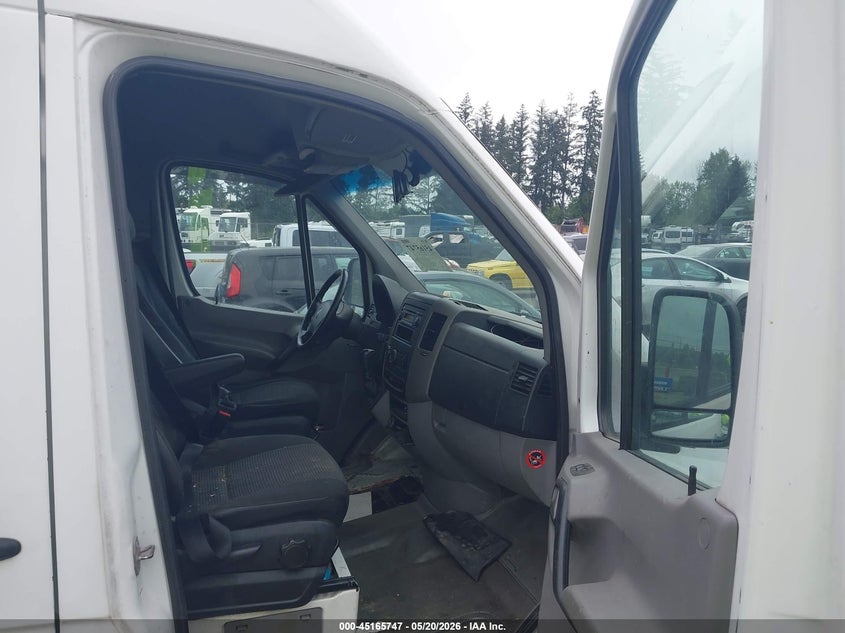 2007 Dodge Sprinter VIN WD0PE745275143387 IAAI salvage auction — NORMAL WEAR, Clear (Washington), sold $2,200 on 2026-07-15 (photo 5)