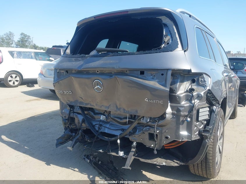 2023 Mercedes-benz VIN W1N9M0KB4PN069189 IAAI salvage auction — REAR END, Salvage (California), sold $9,000 on 2026-07-23 (photo 6)