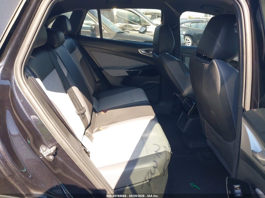 2023 Volkswagen Id.4 VIN 1V2CMPE80PC008583 IAAI salvage auction — RIGHT FRONT, Salvage Title, sold $8,000 on 2026-07-15 (photo 8)