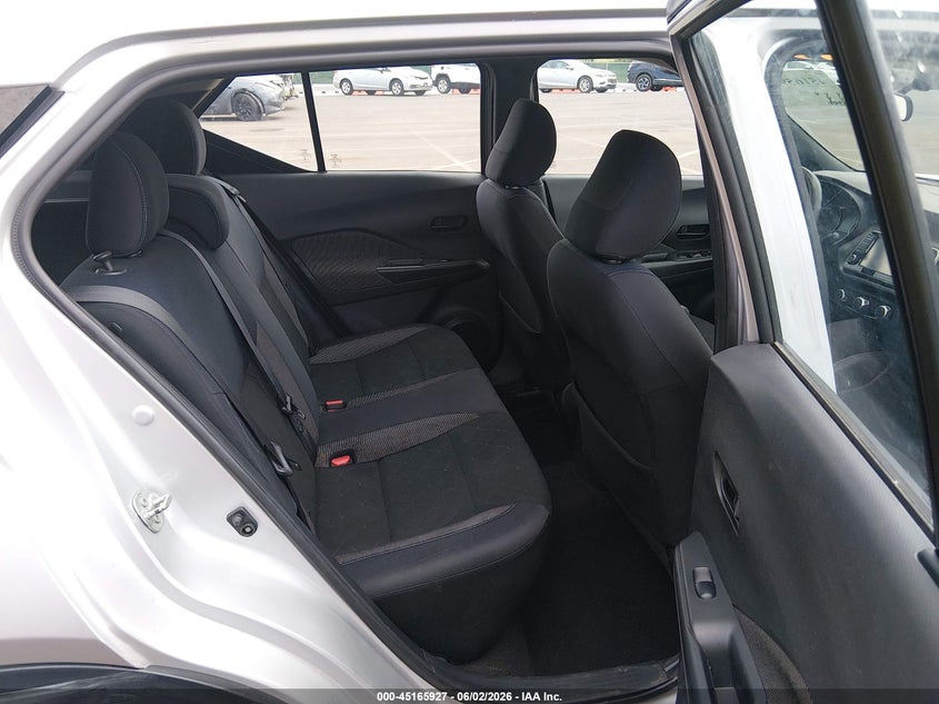 2018 Nissan Kicks VIN 3N1CP5CU4JL536039 IAAI salvage auction — REAR END, Clear (Hawaii), sold $2,550 on 2026-07-23 (photo 8)