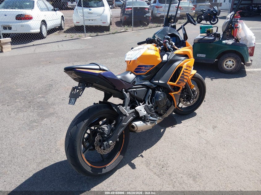 2025 Kawasaki Ninja VIN ML5EXEP19SDAG4118 IAAI salvage auction — SIDE, Clear (Hawaii), sold $150 on 2026-07-21 (photo 4)