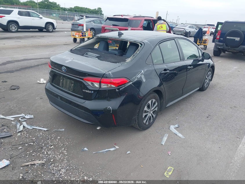 2021 Toyota Corolla VIN JTDEAMDE2MJ003837 IAAI salvage auction — HAIL, Clear (Missouri), sold $7,800 on 2026-07-14 (photo 4)