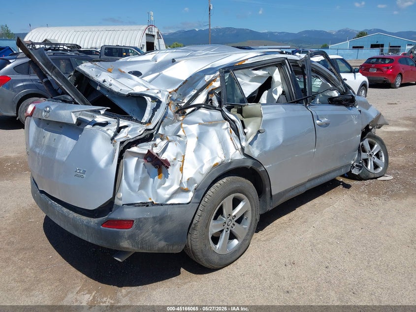 2015 Toyota Rav 4 VIN 2T3RFREV5FW320918 IAAI salvage auction — ROLLOVER, Salvage Title, sold $175 on 2026-07-22 (photo 4)