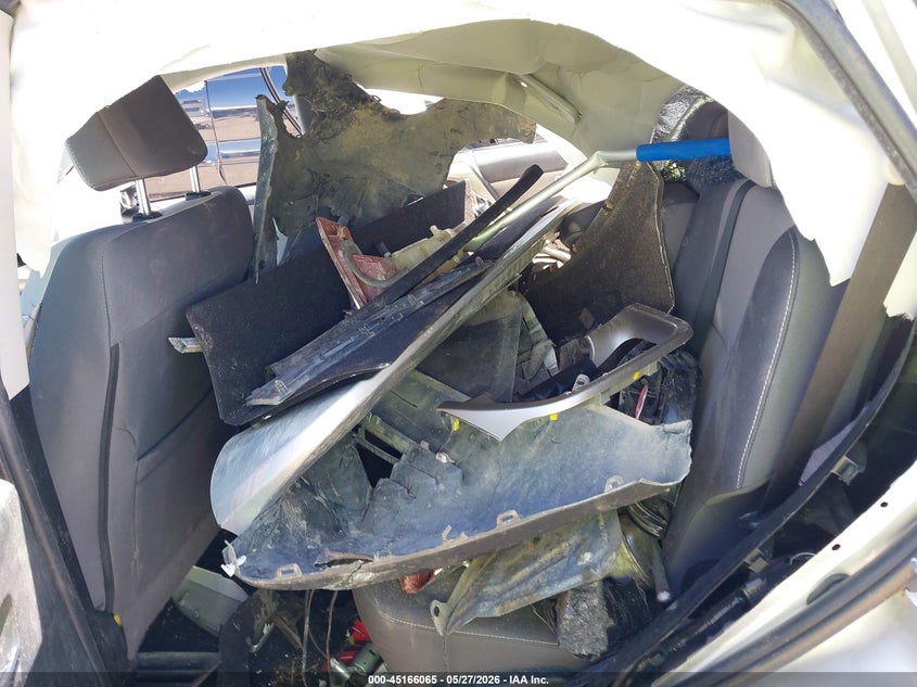 2015 Toyota Rav 4 VIN 2T3RFREV5FW320918 IAAI salvage auction — ROLLOVER, Salvage Title, sold $175 on 2026-07-22 (photo 8)