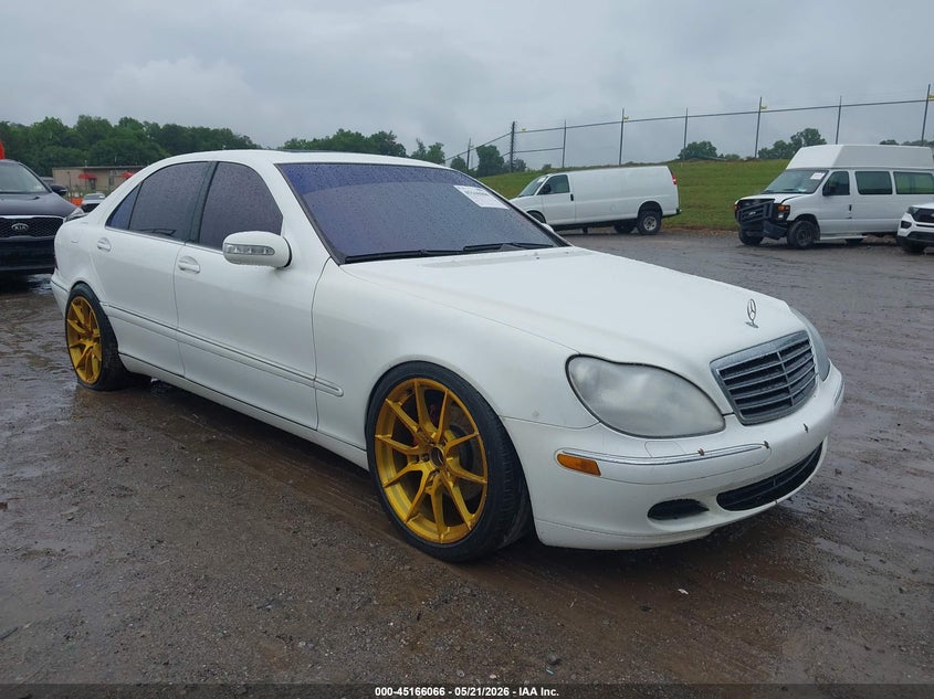 2005 Mercedes-benz VIN WDBNG84J75A449212 IAAI salvage auction — NORMAL WEAR, Clear (Tennessee), sold $625 on 2026-07-15 (photo 1)