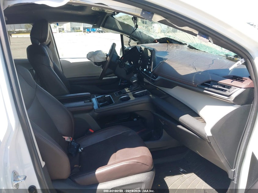 2024 Toyota Sienna VIN 5TDERKEC3RS209317 IAAI salvage auction — FRONT END, Non-Repairable (California), sold $8,100 on 2026-08-20 (photo 5)