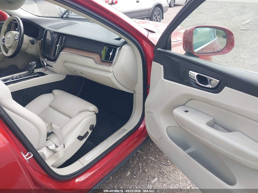 2020 Volvo Xc60 VIN YV4102DL7L1516484 IAAI salvage auction — LEFT SIDE, Clear (Arizona), sold $8,550 on 2026-07-07 (photo 5)