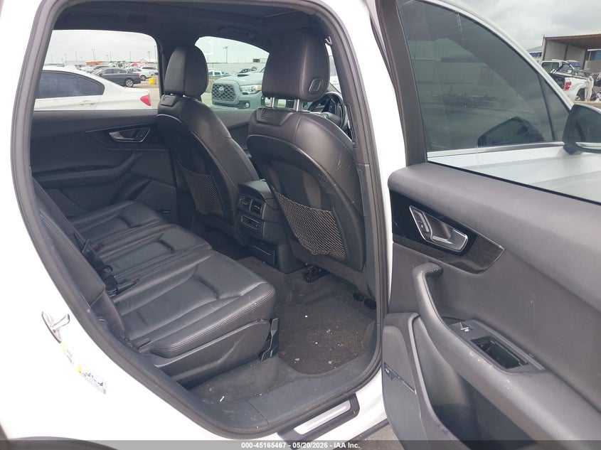 2017 Audi Q7 VIN WA1LAAF71HD056435 IAAI salvage auction — FRONT END, Salvage (Virginia), sold $2,800 on 2026-07-15 (photo 8)
