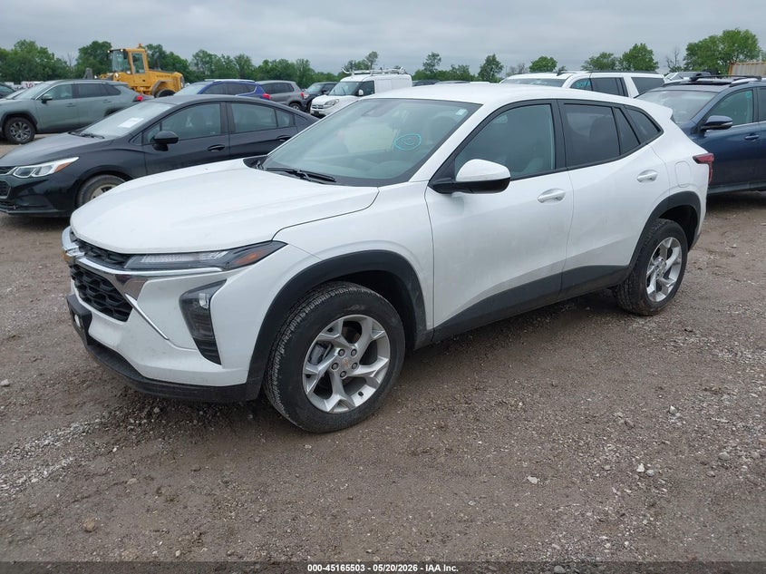 2025 Chevrolet Trax VIN KL77LFEP0SC303955 IAAI salvage auction — HAIL, Clear (Missouri), sold $6,300 on 2026-07-13 (photo 2)