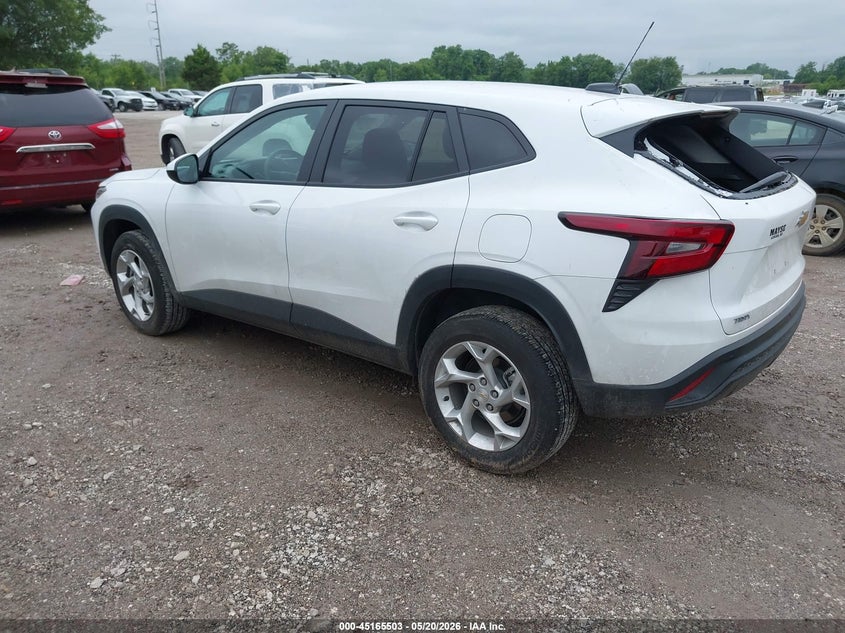2025 Chevrolet Trax VIN KL77LFEP0SC303955 IAAI salvage auction — HAIL, Clear (Missouri), sold $6,300 on 2026-07-13 (photo 3)