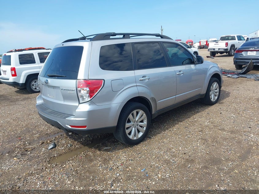 2013 Subaru Forester VIN JF2SHADC9DH445258 IAAI salvage auction — ENGINE DAMAGE, Original (Texas), sold $400 on 2026-07-29 (photo 4)