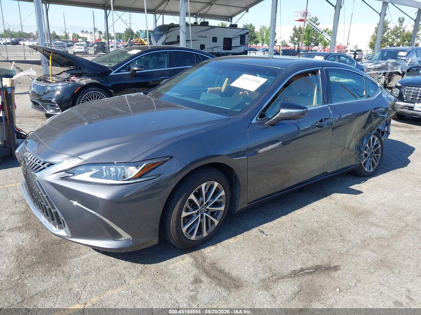 2025 Lexus ES VIN 58ACZ1B1XSU214671 IAAI salvage auction — REAR END, Salvage (California), sold $18,300 on 2026-07-28 (photo 2)
