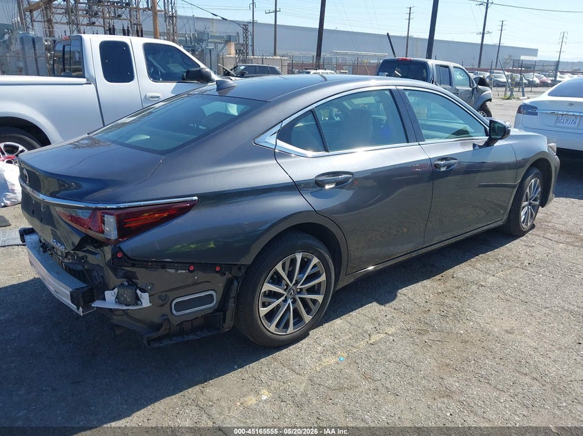 2025 Lexus ES VIN 58ACZ1B1XSU214671 IAAI salvage auction — REAR END, Salvage (California), sold $18,300 on 2026-07-28 (photo 4)