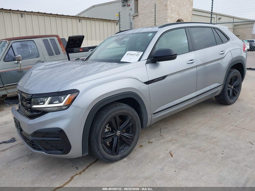 2023 Volkswagen Atlas cross sport VIN 1V2SE2CA3PC209590 IAAI salvage auction — RIGHT FRONT, Salvage (Texas), sold $12,500 on 2026-07-13 (photo 2)