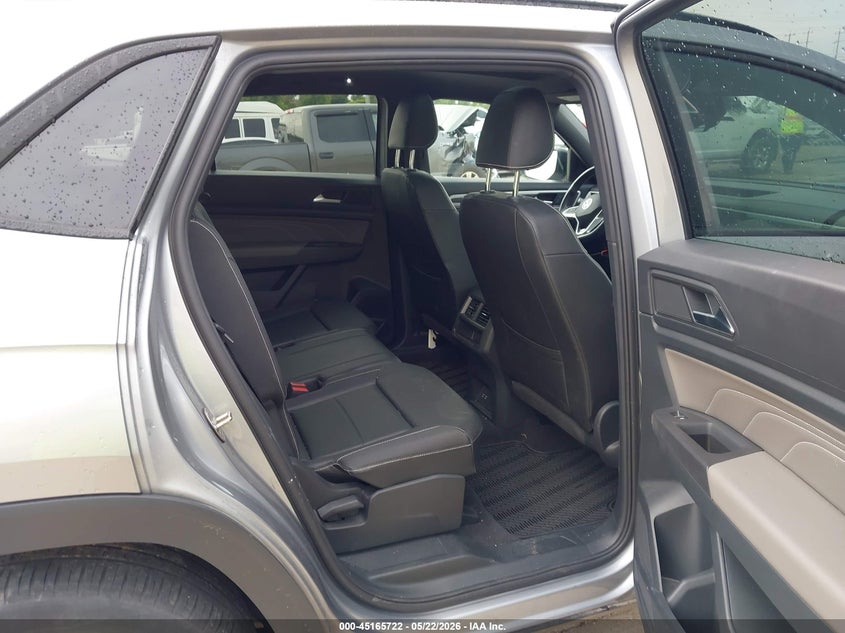2023 Volkswagen Atlas cross sport VIN 1V2SE2CA3PC209590 IAAI salvage auction — RIGHT FRONT, Salvage (Texas), sold $12,500 on 2026-07-13 (photo 8)