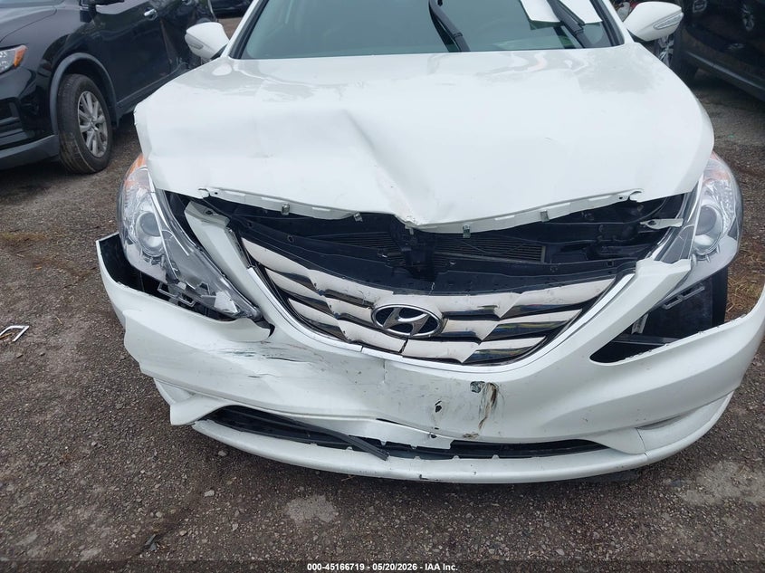 2011 Hyundai Sonata VIN 5NPEC4AC1BH260409 IAAI salvage auction — FRONT END, Salvage (Ohio), sold $675 on 2026-07-07 (photo 6)