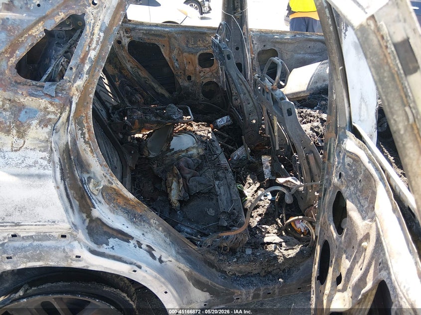 2020 Hyundai Kona VIN KM8K5CA58LU476009 IAAI salvage auction — BURN, Salvage (New Jersey), sold $300 on 2026-07-17 (photo 8)