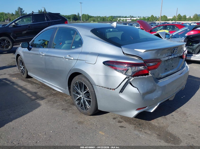 2022 Toyota Camry VIN 4T1G11AK9NU719261 IAAI salvage auction — REAR END, Salvage (Oregon), sold $12,800 on 2026-07-09 (photo 3)