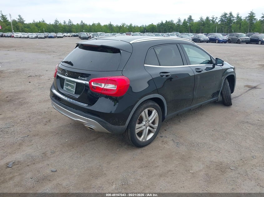 2015 Mercedes-benz Gla-klasse VIN WDCTG4GB5FJ177521 IAAI salvage auction — RIGHT SIDE, Clear (Massachusetts), sold $5,100 on 2026-07-10 (photo 4)