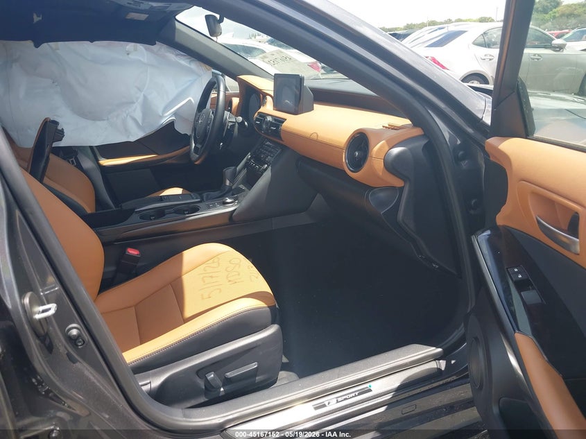 2025 Lexus Is VIN JTHBA1D24S5135879 IAAI salvage auction — LEFT SIDE, Rebuildable (Florida), sold $17,700 on 2026-07-30 (photo 5)