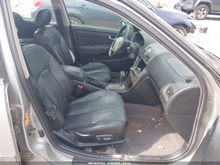 2001 Infiniti I VIN JNKCA31A51T023968 IAAI salvage auction — SIDE, Salvage (Georgia), sold $325 on 2026-07-22 (photo 5)
