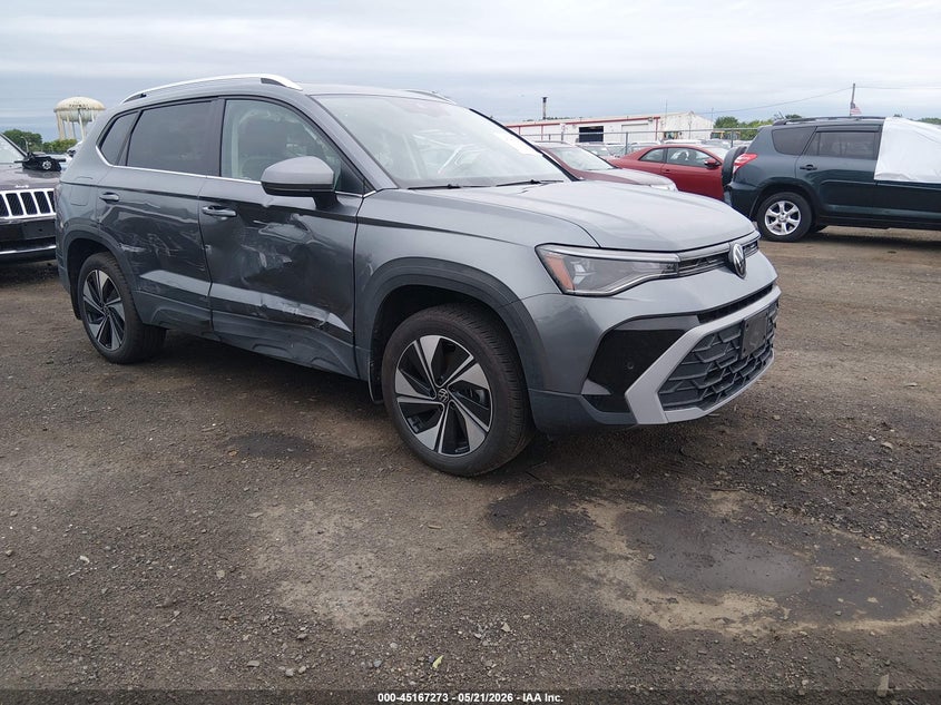 2025 Volkswagen Taos VIN 3VVVC7B27SM038167 — IAAI salvage auction photo