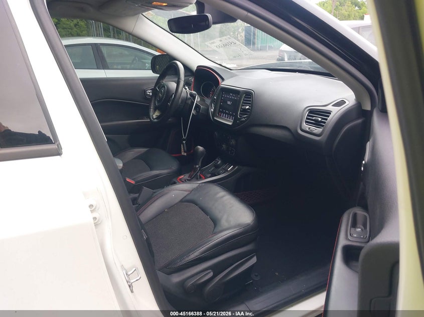 2019 Jeep Compass VIN 3C4NJDDB5KT721166 IAAI salvage auction — FRONT END, Salvage - Greater Than 75% (Maryland), sold $1,700 on 2026-09-09 (photo 5)