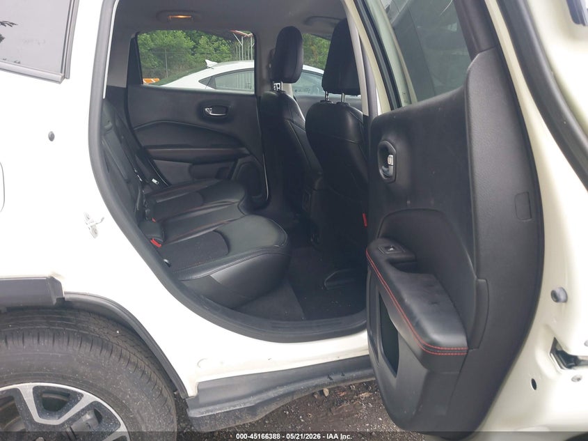 2019 Jeep Compass VIN 3C4NJDDB5KT721166 IAAI salvage auction — FRONT END, Salvage - Greater Than 75% (Maryland), sold $1,700 on 2026-09-09 (photo 8)