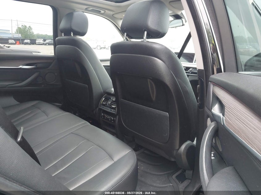 2015 BMW X5 VIN 5UXKR0C5XF0K63125 IAAI salvage auction — REAR END, Salvage Title, sold $5,200 on 2026-07-14 (photo 8)