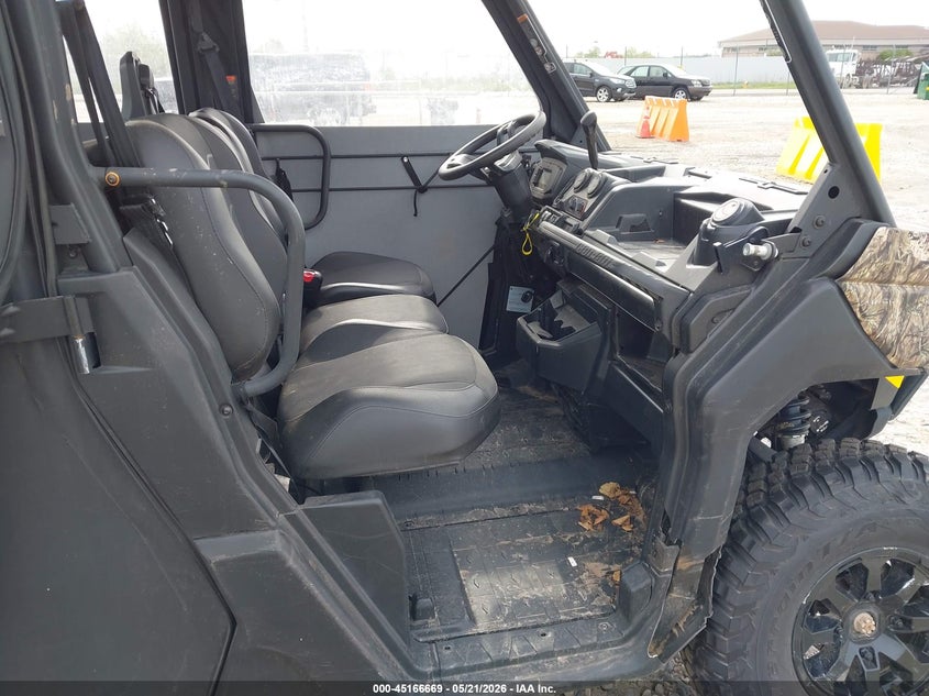 2022 Can-am/ brp VIN 3JBUCAX42NK000074 IAAI salvage auction — RIGHT FRONT, Clear (Michigan), sold $5,200 on 2026-07-21 (photo 5)