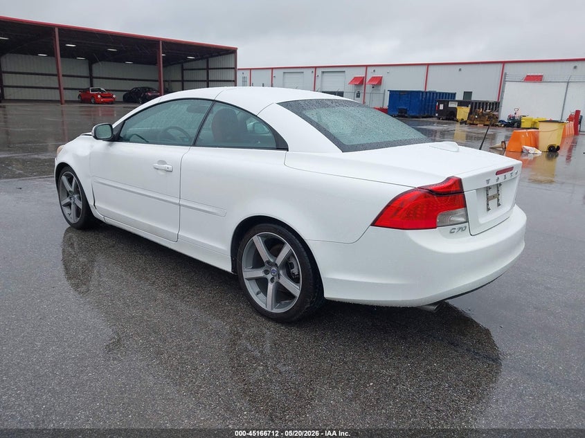 2011 Volvo C70 VIN YV1672MC5BJ115576 IAAI salvage auction — FRONT END, Clear (Virginia), sold $1,750 on 2026-08-07 (photo 3)