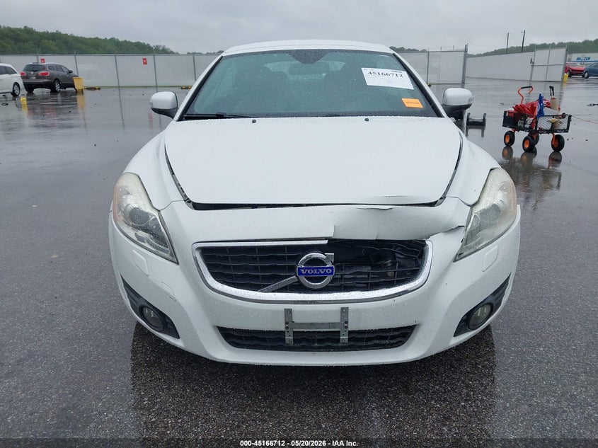 2011 Volvo C70 VIN YV1672MC5BJ115576 IAAI salvage auction — FRONT END, Clear (Virginia), sold $1,750 on 2026-08-07 (photo 6)