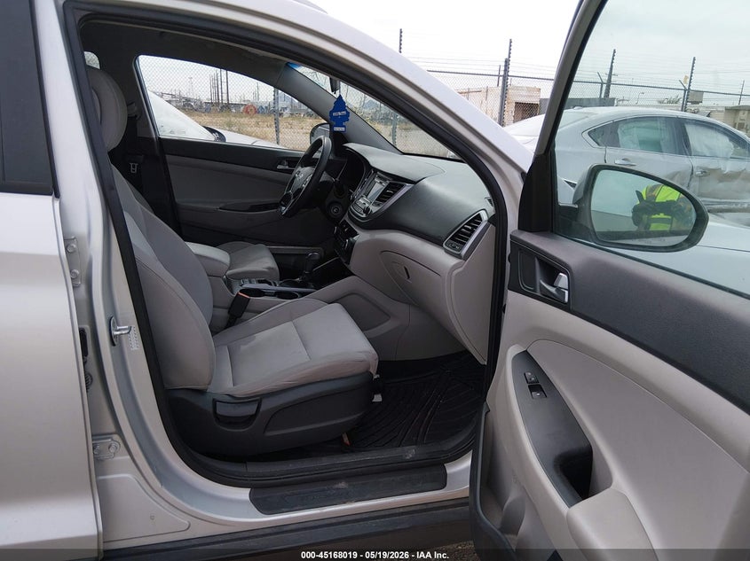 2016 Hyundai Tucson VIN KM8J33A4XGU090223 IAAI salvage auction — RIGHT FRONT, Salvage (California), sold $1,350 on 2026-07-30 (photo 5)