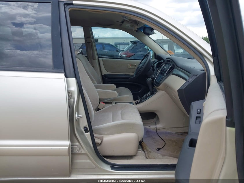 2002 Toyota Highlander VIN JTEGD21A820021313 IAAI salvage auction — SIDE, Original (Texas), sold $1,750 on 2026-07-29 (photo 5)