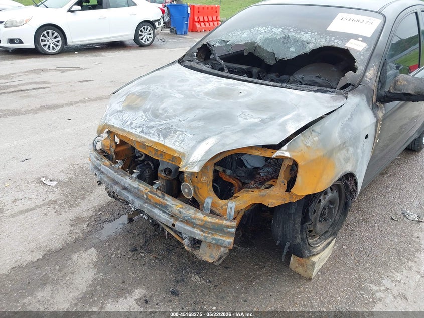 2008 Chevrolet Aveo VIN KL1TD56658B240016 IAAI salvage auction — ENGINE BURN, Junk (Missouri), sold $150 on 2026-07-07 (photo 6)