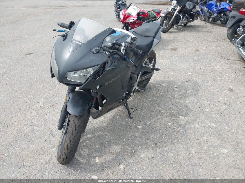 2015 Honda Cbr VIN MLHNC5100F5100777 IAAI salvage auction — FRONT END, Salvage (Massachusetts), sold $400 on 2026-07-15 (photo 2)