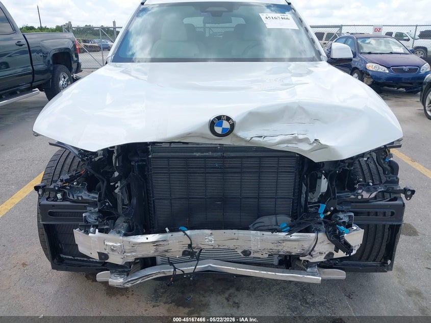 2026 BMW X7 VIN 5UX23EM02T9356794 IAAI salvage auction — FRONT END, Original (Texas), sold $48,000 on 2026-07-27 (photo 6)