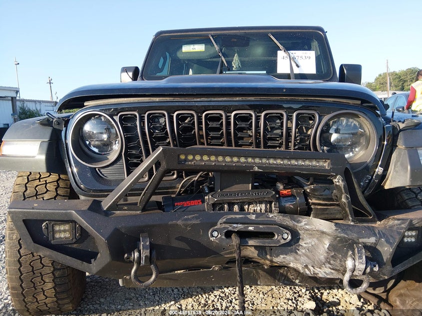 2024 Jeep Wrangler / VIN 1C4PJXFN3RW102300 IAAI salvage auction — FRONT & REAR, Salvage Title, sold $13,100 on 2026-07-31 (photo 6)