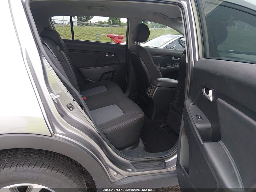 2014 Kia Sportage VIN KNDPBCAC9E7560424 IAAI salvage auction — FRONT END, Salvage (Missouri), sold $775 on 2026-07-09 (photo 8)