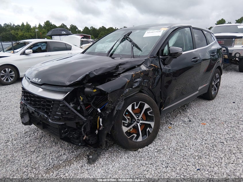 2024 Kia Sportage VIN 5XYK33DF1RG215183 IAAI salvage auction — FRONT & REAR, Salvage Title, sold $4,550 on 2026-07-16 (photo 2)