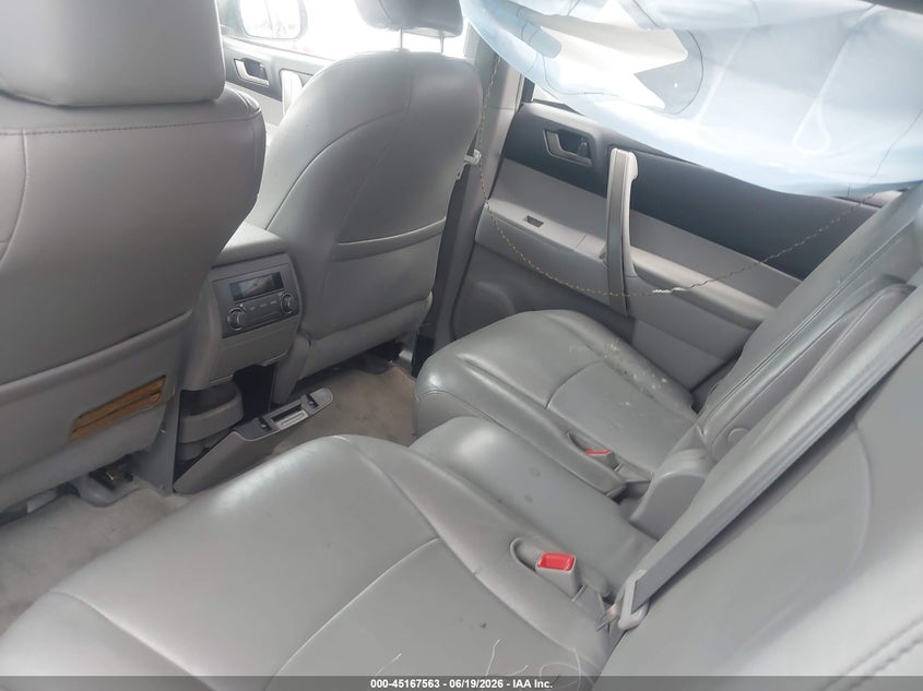 2010 Toyota Highlander VIN 5TDKK3EH6AS006273 IAAI salvage auction — RIGHT SIDE, Salvage (Texas), sold $1,100 on 2026-07-22 (photo 8)