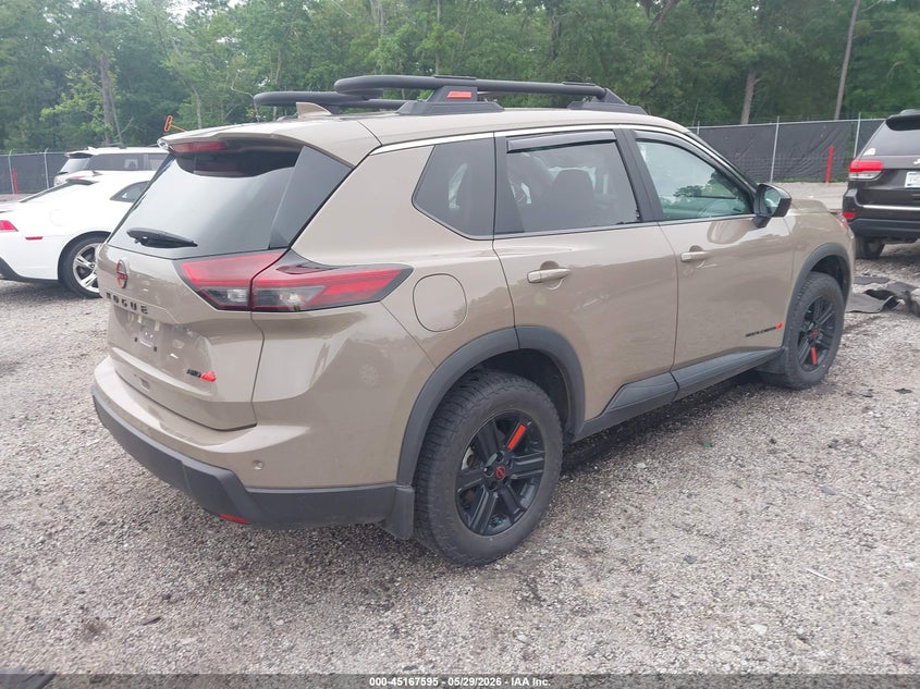 2025 Nissan Rogue VIN 5N1BT3BB7SC781872 IAAI salvage auction — LEFT SIDE, Salvage (South Carolina), sold $8,200 on 2026-07-29 (photo 4)