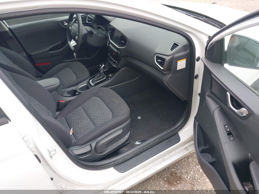 2018 Hyundai Ioniq VIN KMHC65LC4JU099569 IAAI salvage auction — FRONT & REAR, Salvage Title, sold $1,750 on 2026-08-01 (photo 5)