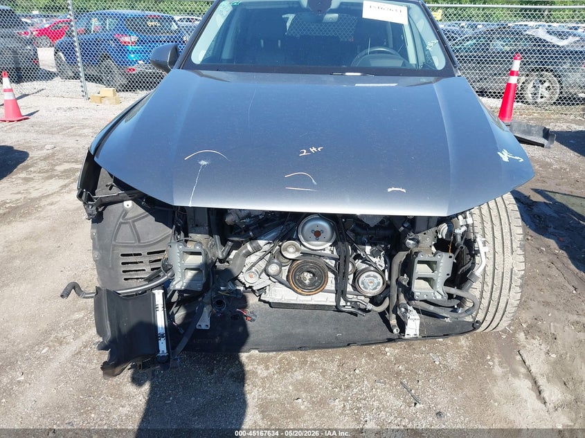 2018 Audi Q7 VIN WA1VAAF72JD026116 IAAI salvage auction — FRONT END, Salvage (Iowa), sold $7,050 on 2026-07-06 (photo 6)