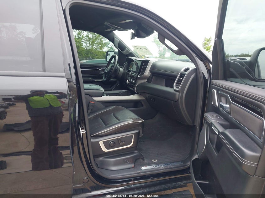 2022 Ram 1500 VIN 1C6SRFJT1NN429112 IAAI salvage auction — REAR END, Salvage (Illinois), sold $6,000 on 2026-07-10 (photo 5)