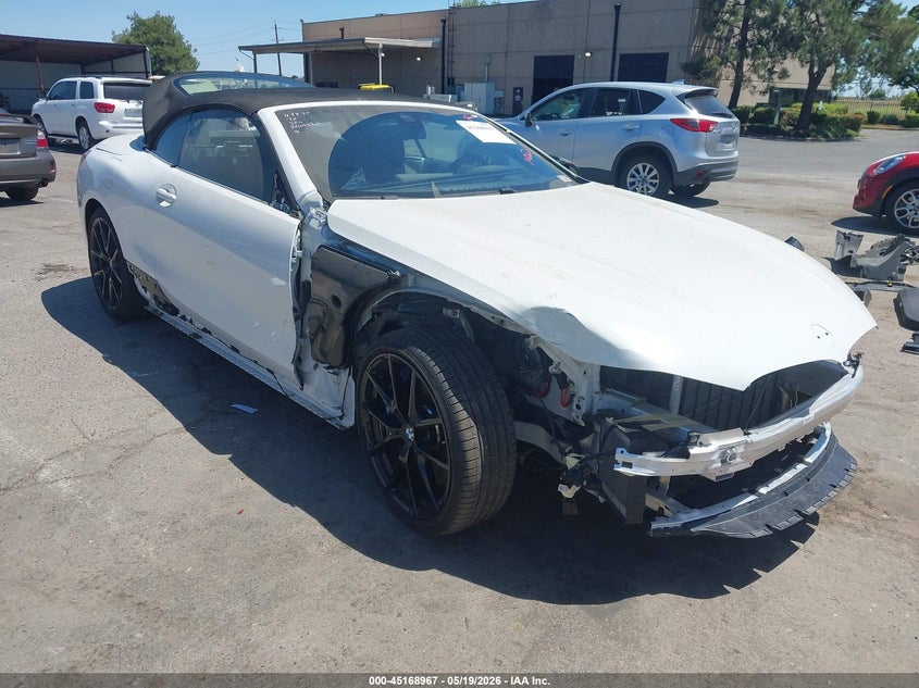 2024 BMW 8er VIN WBAFY4C00RCR44282 — IAAI salvage auction photo